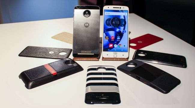 Motorola Moto Z cũ được trang bị thêm bộ phụ kiện Moto Mods độc đáo