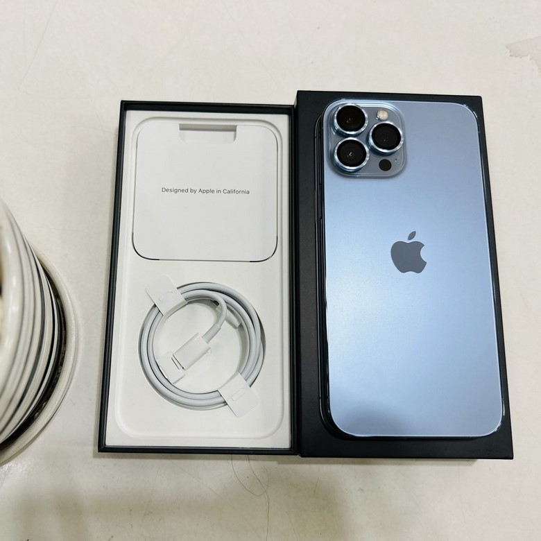 iPhone 13 Pro Max Chưa Active - Trôi bảo hành màu xanh