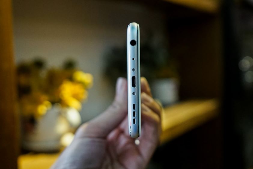 Meizu M5 Note xách tay cũng được trang bị cổng USB Type-C