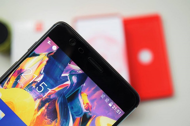 Màn hình OnePlus 3T chất lượng là Full HD
