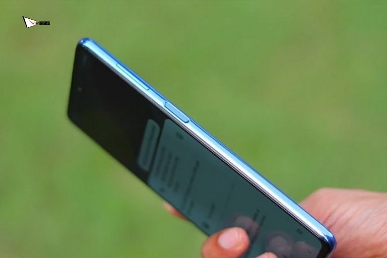 cạnh máy Samsung Galaxy M52 5G
