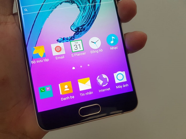 Nút Home của Samsung Galaxy A7 (2016) chính hãng vẫn được trang bị cảm biến vân tay
