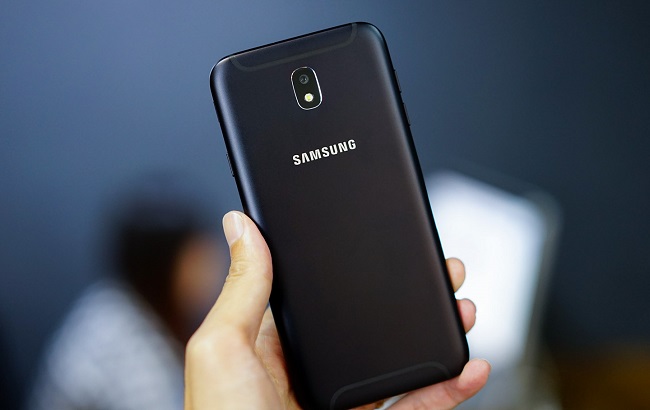 Thiết kế Samsung Galaxy J7 Pro 