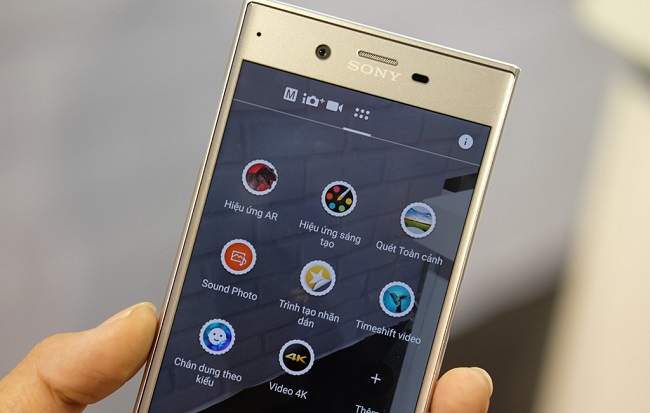 Sony Xperia XZ mặt trước