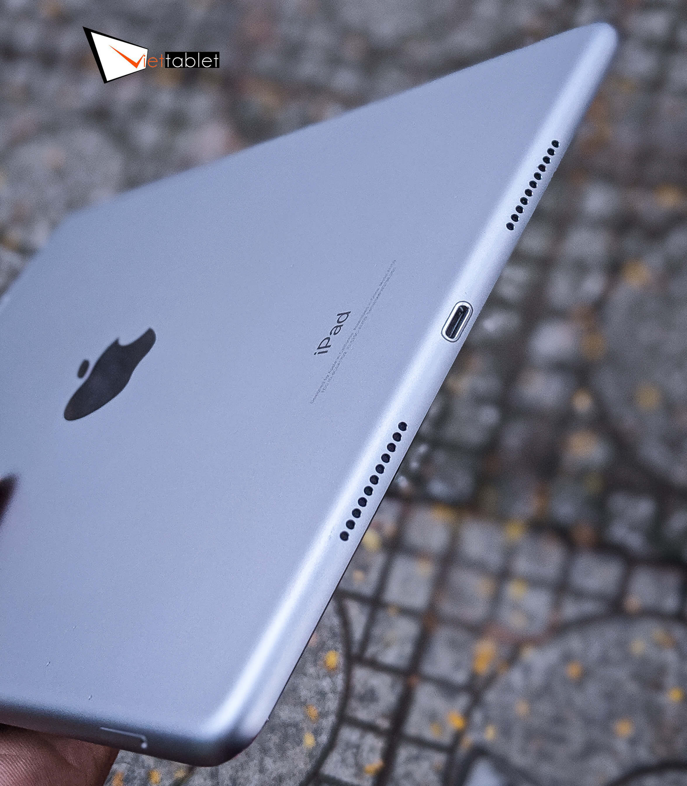 khe cắm ipad pro 