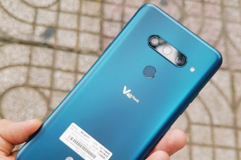 LG v40 thinq cũ màu xanh