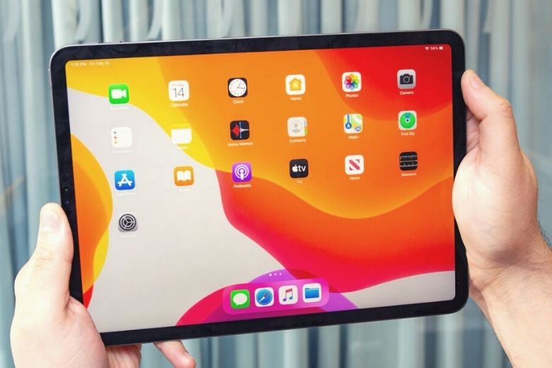 iPad màn hình lớn phù hợp với đôi mắt của người già hơn