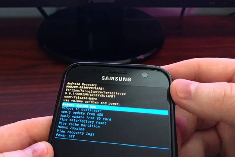 Up rom la gi co nen up rom cho smartphone android cua ban