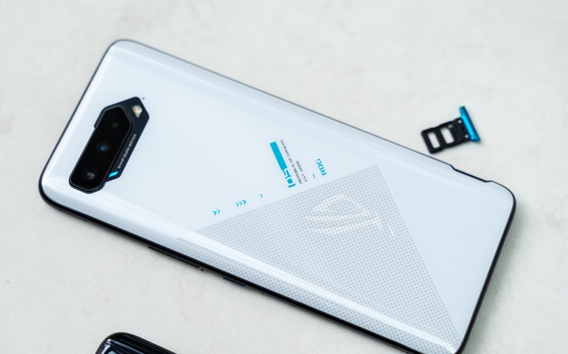 có nên mua Asus ROG Phone 5 không