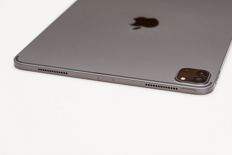cạnh trên iPad Pro 2021