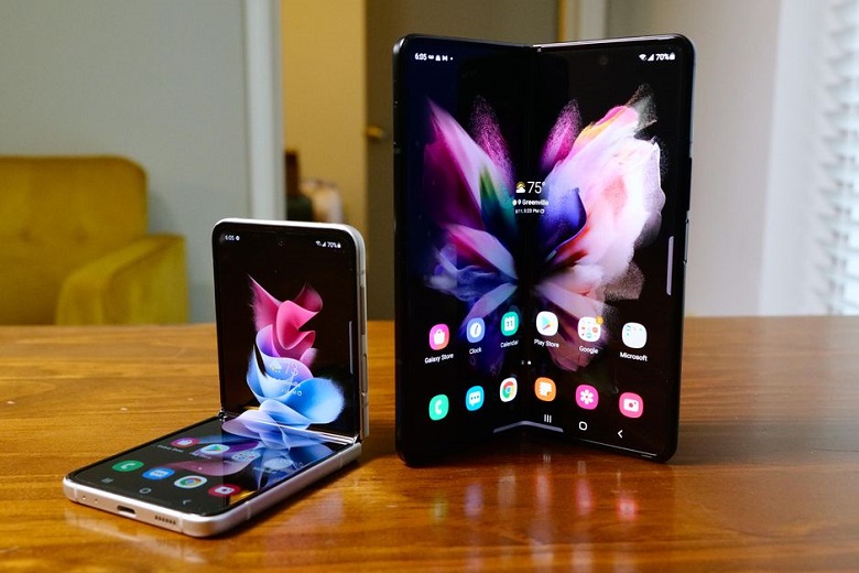 So sánh Galaxy Z Fold3 5G vs Galaxy Z Flip3 5G