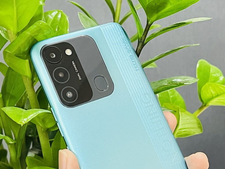 Tecno 8c