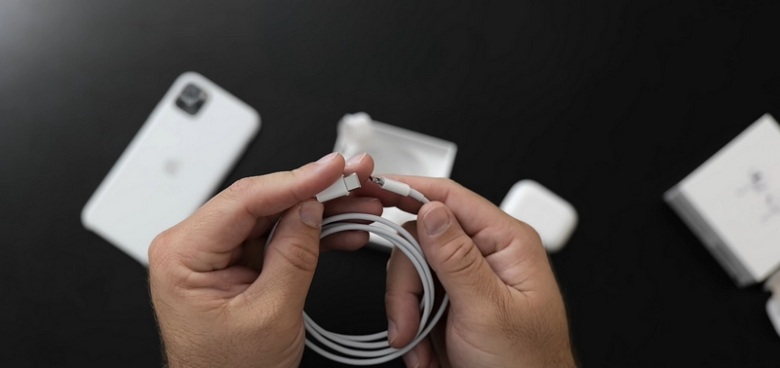 cáp sạc của AirPods Pro