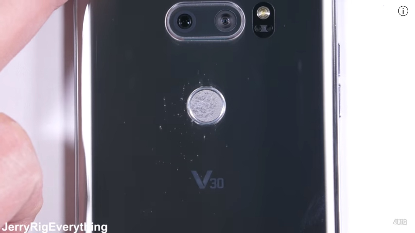 cảm biến vân tay ở mặt lưng