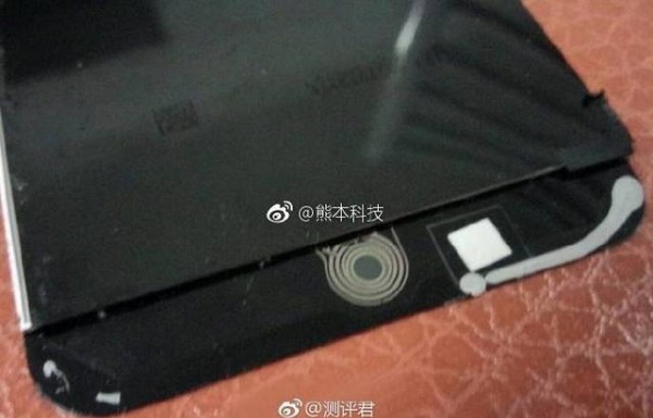 Mặt trước của Xiaomi Mi 6