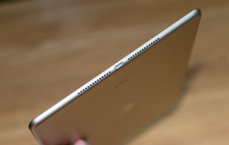 Cạnh dưới iPad Air 2