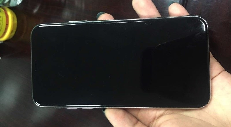 Ảnh dựng iPhone 8