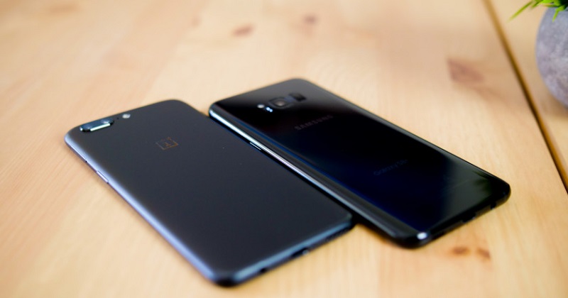 So sánh OnePlus 5 và Samsung Galaxy S8: Thiết kế