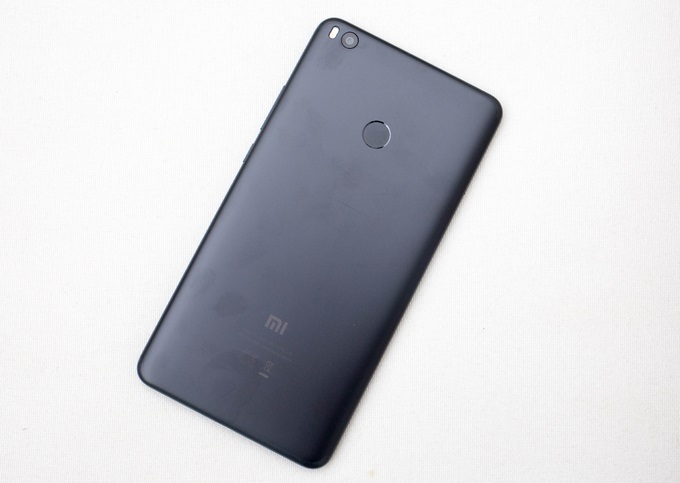 Thiết kế Xiaomi Mi Max 2