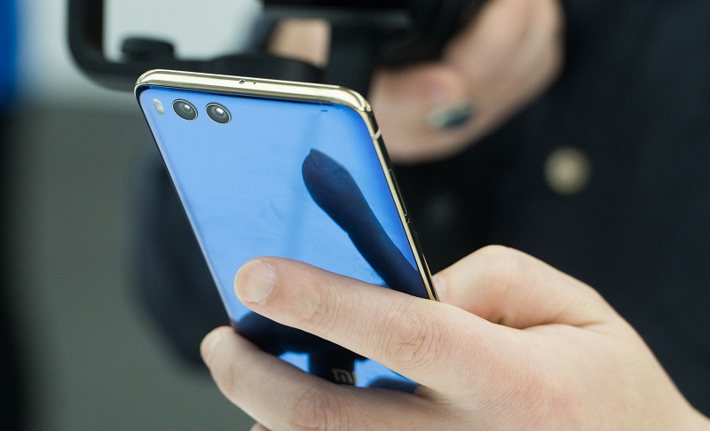 Thiết kế Xiaomi Mi6