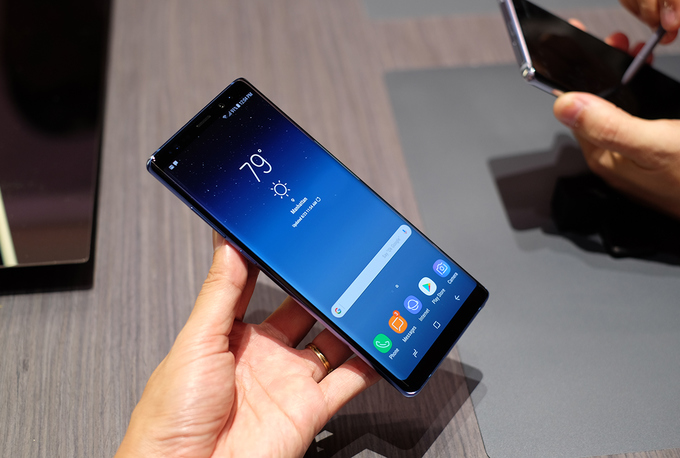 Thiết kế Samsung Galaxy Note 8