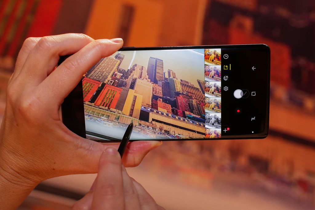 Để tìm các bộ lọc trong camera của Note 8
