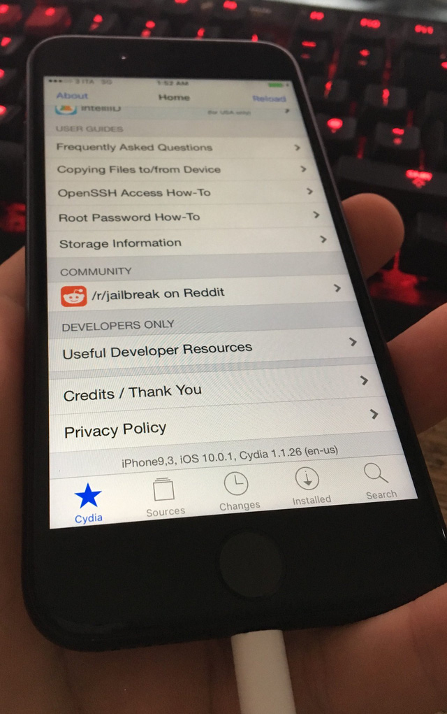 Jailbreak đầu tiên của iOS 10, trên iPhone 7.
