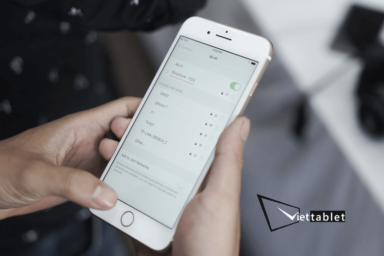 Cách sửa lỗi không nhận thẻ sim của máy Iphone 7 cũ