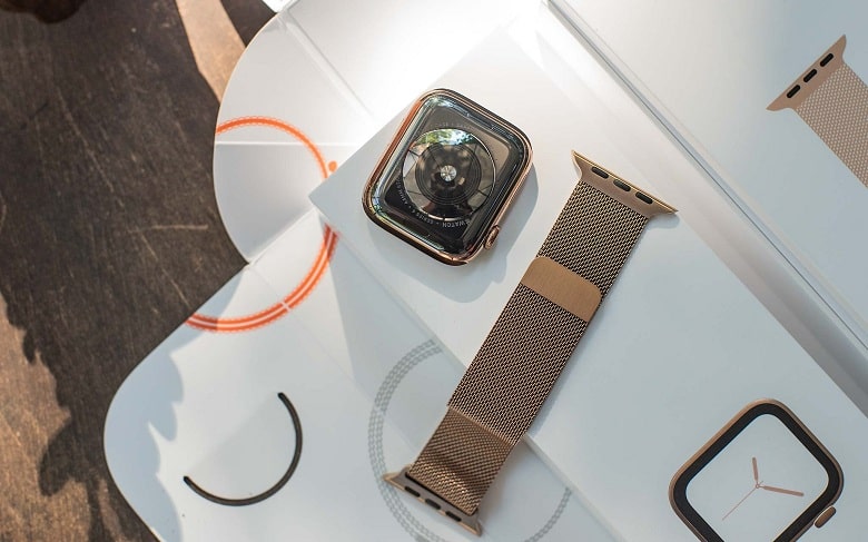mặt sau Apple Watch S4 (44 mm) bản thép cũ