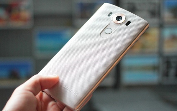 LG V10 Cũ có thiết kế vô cùng chắc chắn và bền bỉ