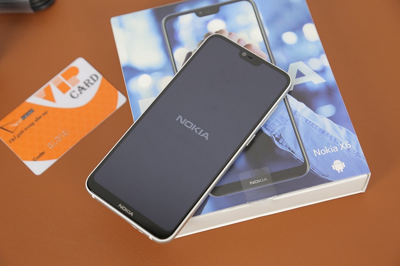 màn hình nokia x6 màu trắng