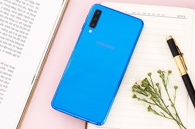 Camera là tính năng nhận được nhiều quan tâm trên Samsung Galaxy A7 2018