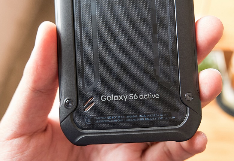 S6 active thiết kế quân đội