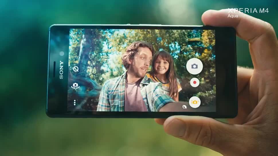 Sony Xperia M4 Aqua camera khủng
