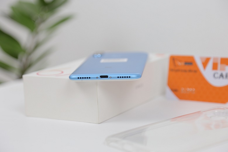 xiaomi mi 6x đáng giá thiết kế cạnh dưới