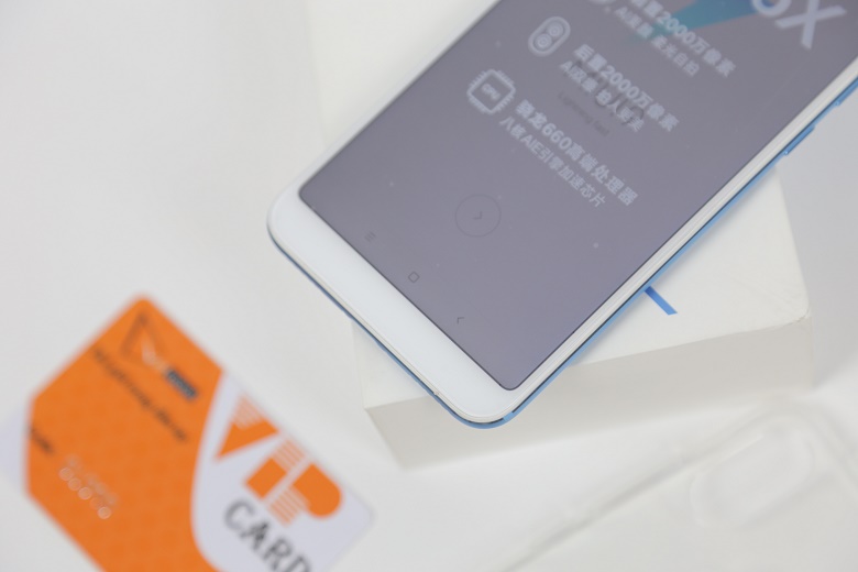xiaomi mi 6x đánh giá thiết kế dưới màn hình