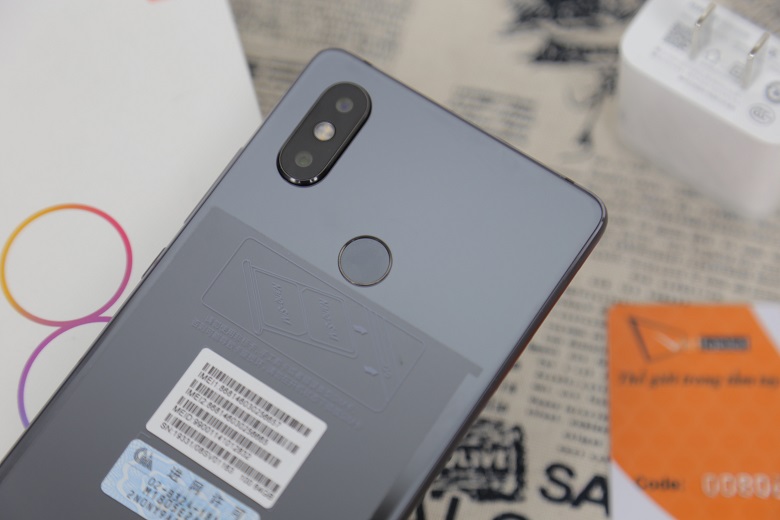 Xiaomi Mi 8 SE có nhiều bản màu