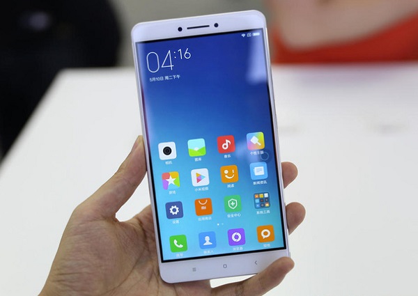 Xiaomi Max có màn hình FullHD kích thước 6,44 inch
