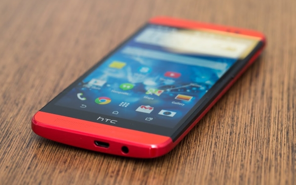 HTC One E8 thiết kế bóng bẩy