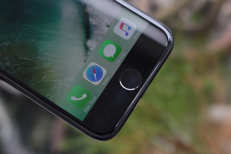 cấu hình iphone 7 trôi bảo hành