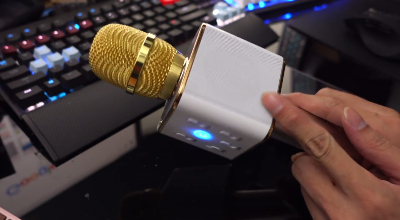 Micro Bluetooth Karaoke Tích Hợp Loa TUXUN Q7 2