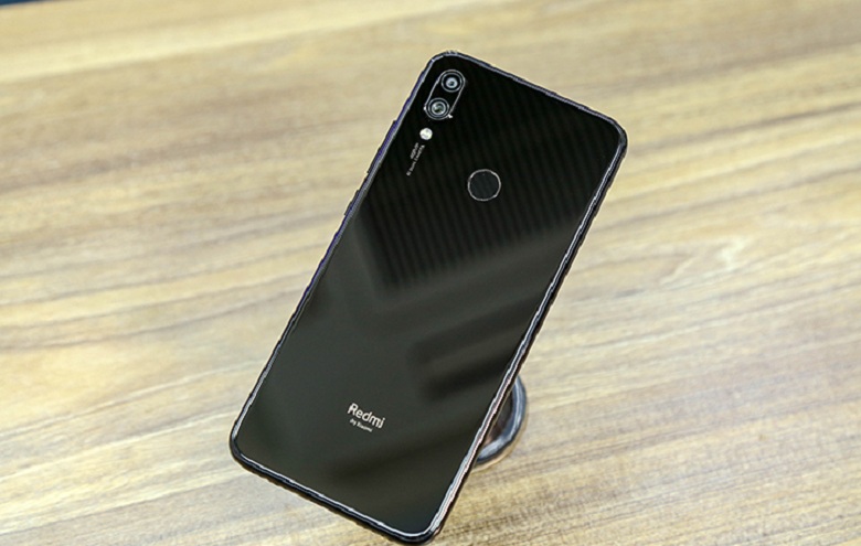 mat-lung-xiaomi-redmi-note-7-viettablet