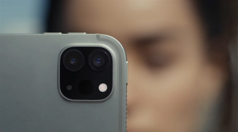 camera iPhone iPad Pro 2021 
