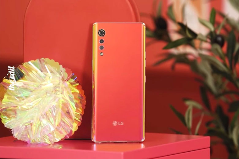 LG Velvet màu đỏ