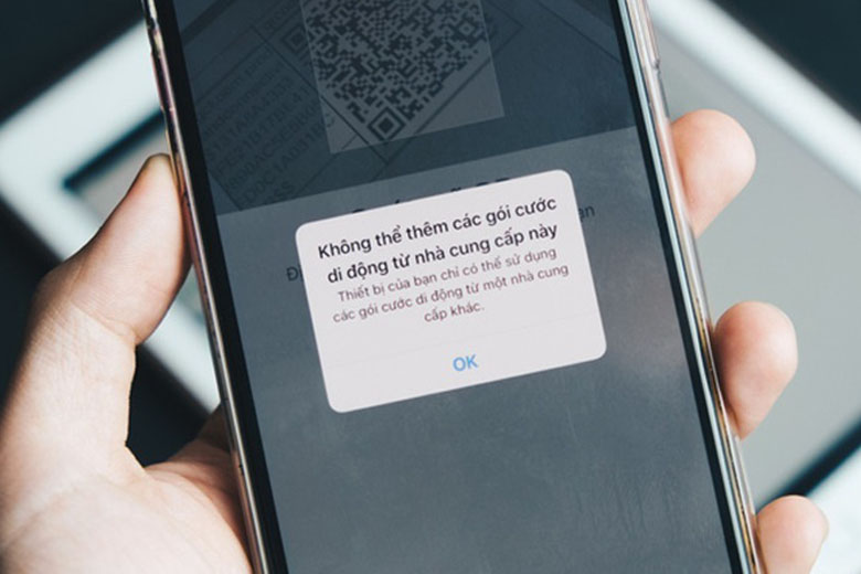 iPhone Xs Max Lock có dùng được eSIM không