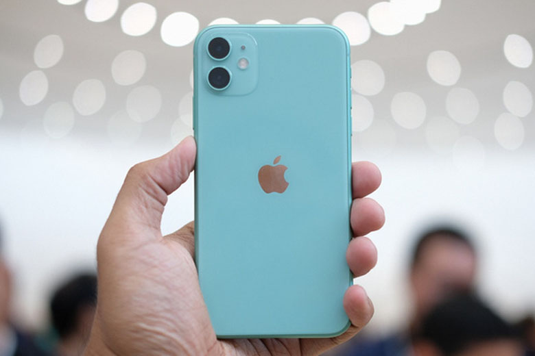 Có nên đổ xô mua iPhone 11 lock 