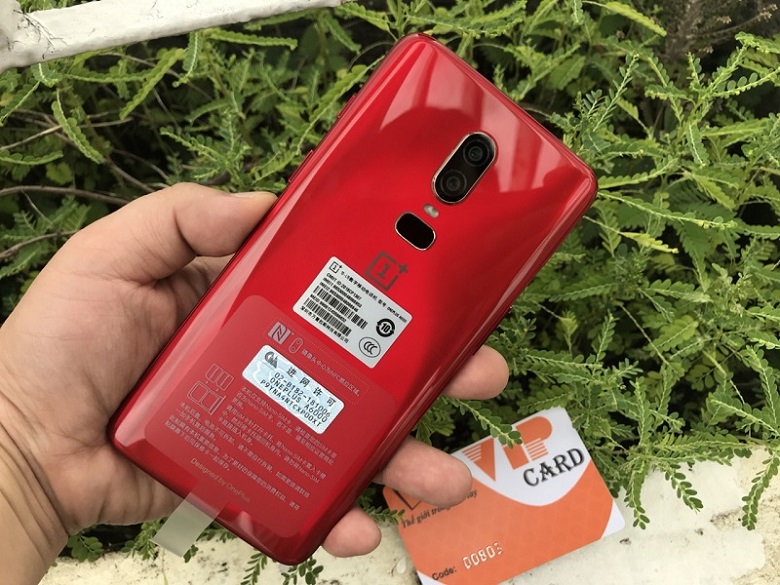 oneplus 6 màu đỏ ấn tượng