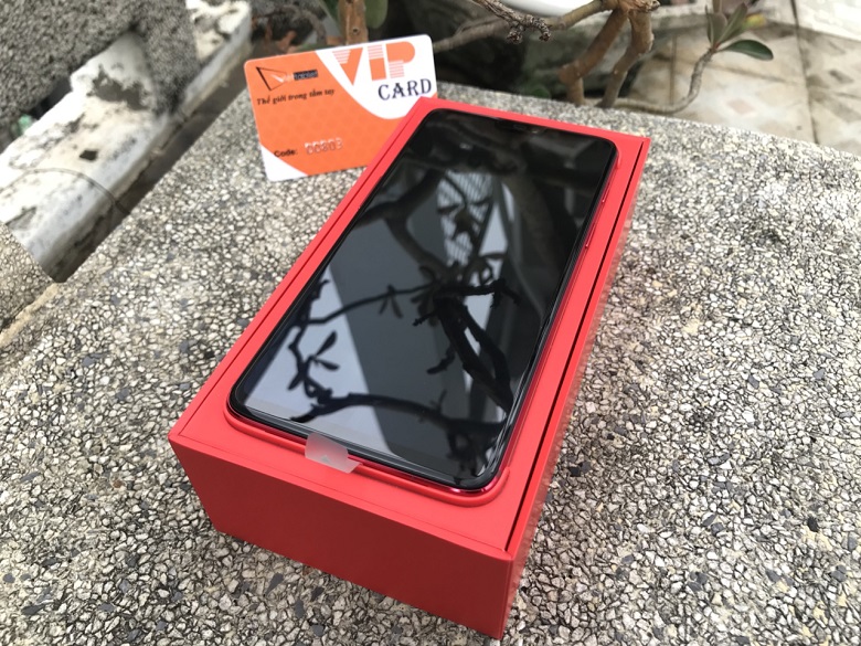 oneplus 6 màu đỏ màn hình