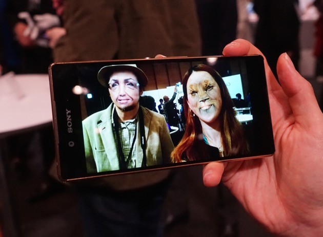 Sony Xperia Z4 màn hình sắc nét