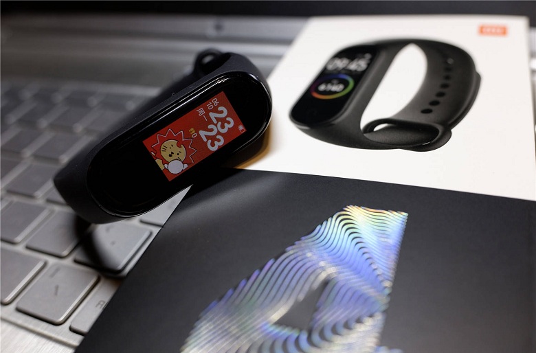 màn hình Xiaomi Mi Band 4
